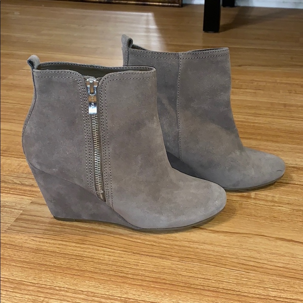 NWOT BCBG Tan Booties